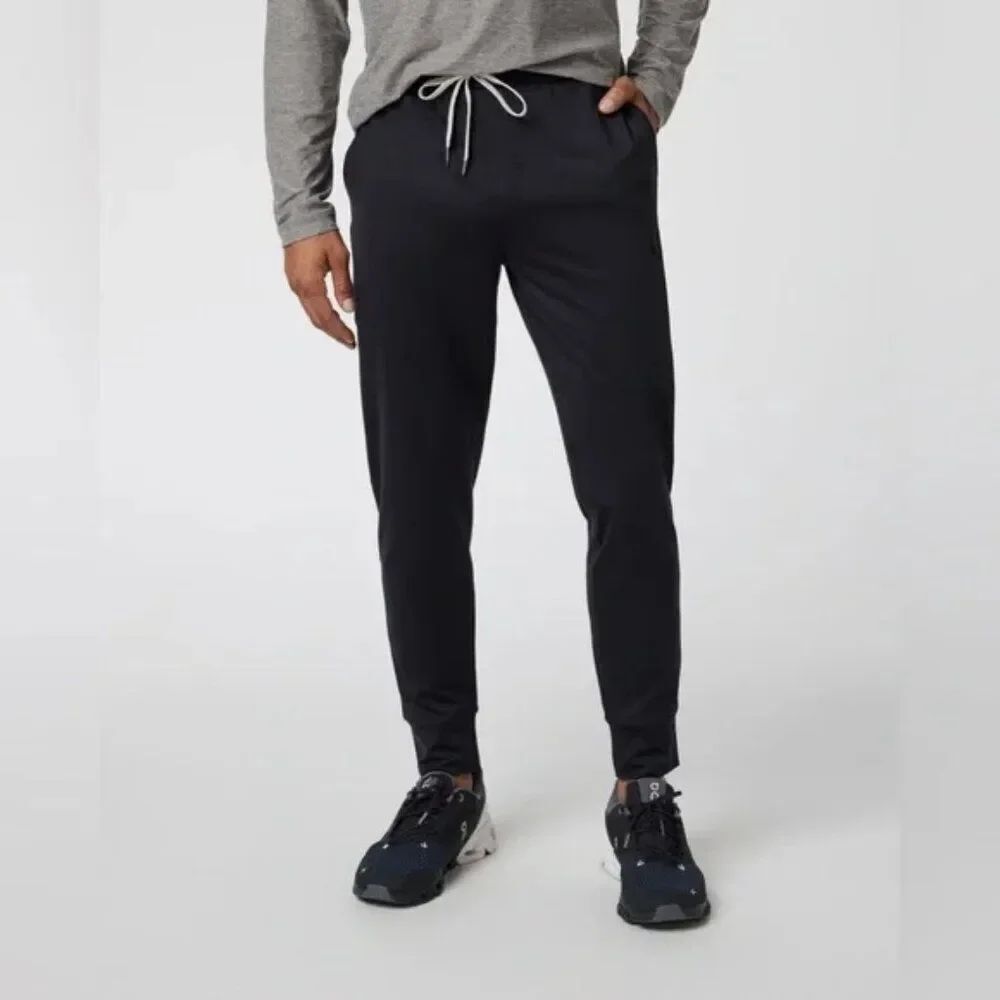 Vuori Meta Joggers in Black "Sunday Performance Joggers" Size Large